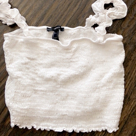 Ruffle crop top - Picture 1 of 2